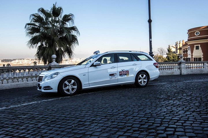 Rome by night- taxi city tour - Photo 1 of 5