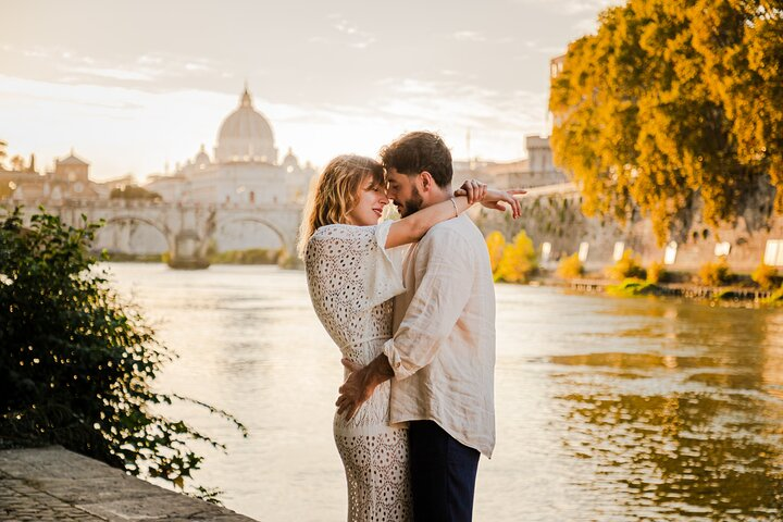 Rome: Private Photoshoot at Vatican and Castel Sant'Angelo - Photo 1 of 5