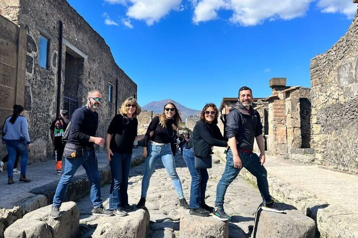 Rome to Pompeii Tour with Wine and Lunch by High Speed Train - Photo 1 of 17