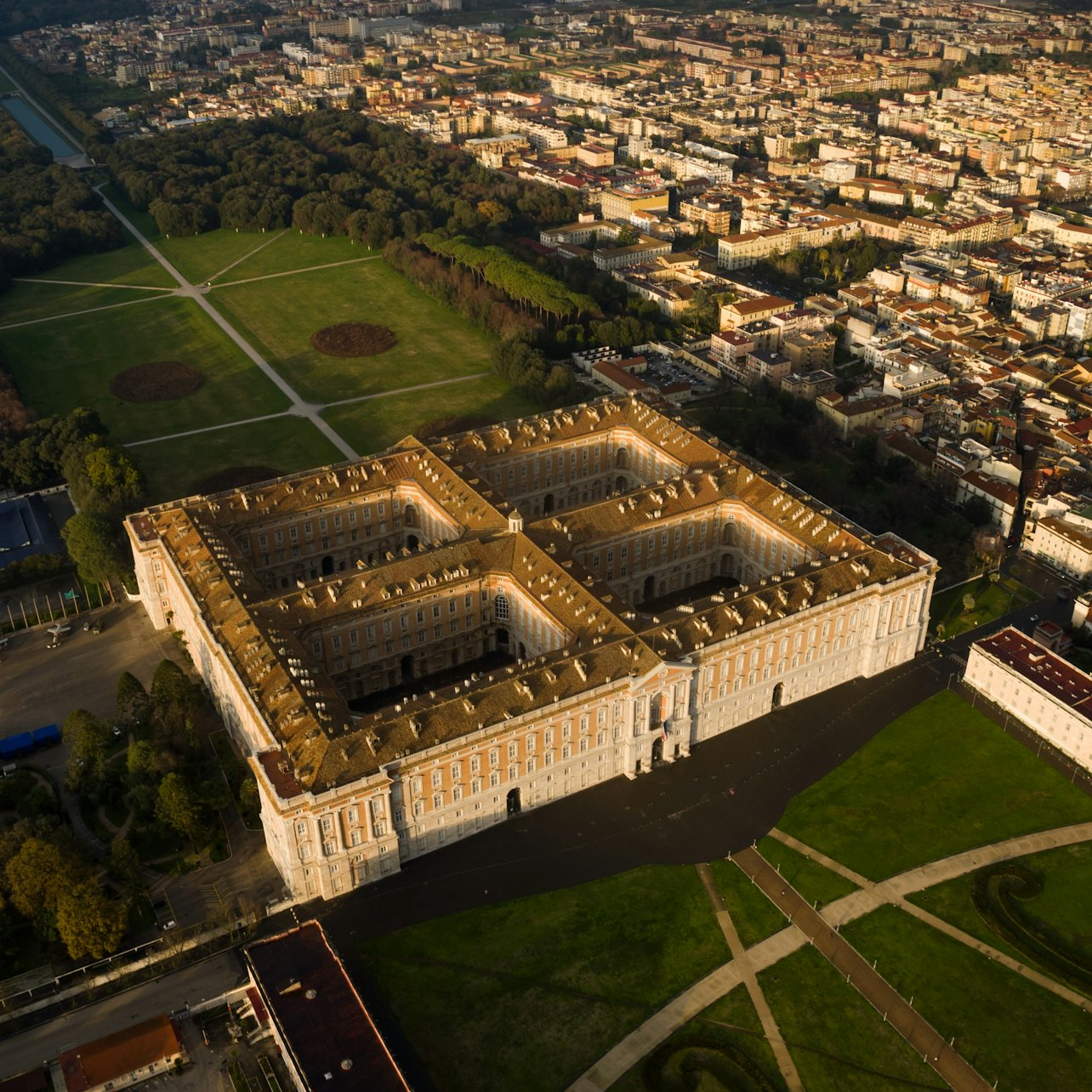 Royal Palace of Caserta: Guided Tour + Roundtrip From Naples - Photo 1 of 3