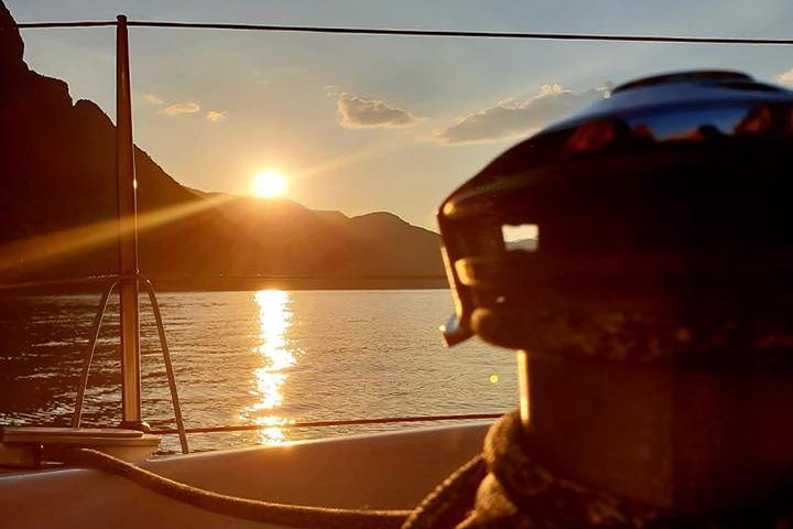 Sailing at Sunset on Lake Como: How to escape from daily routine - Photo 1 of 25