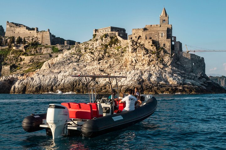 HopHop Boat - Portovenere | San Pietro Church