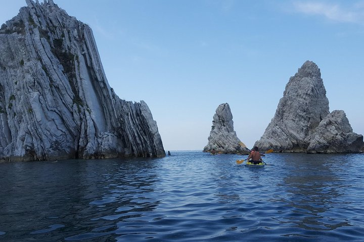 SuperAlba al Conero: canoeing to the Due Sorelle - Private Tour - Photo 1 of 5