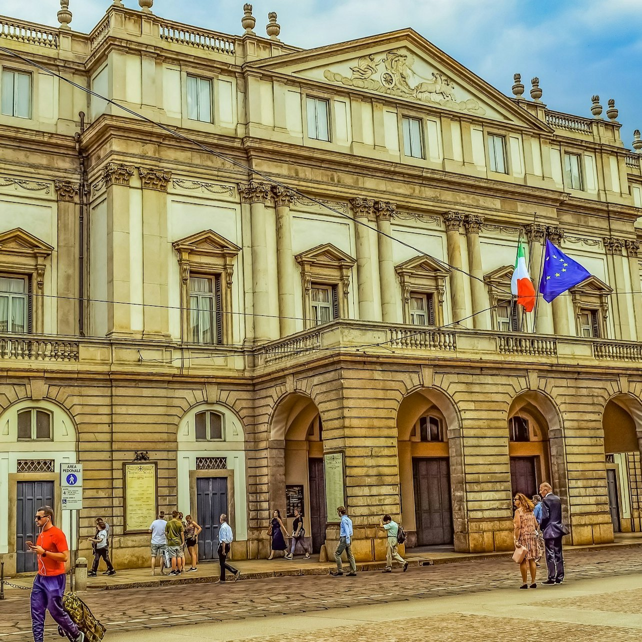 Teatro alla Scala: Guided Tour + Fast Track Ticket - Photo 1 of 12