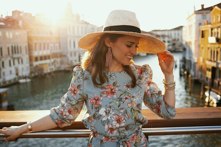 The Grand Canal & Rialto Bridge Private Photo Shoot - Photo 1 of 5