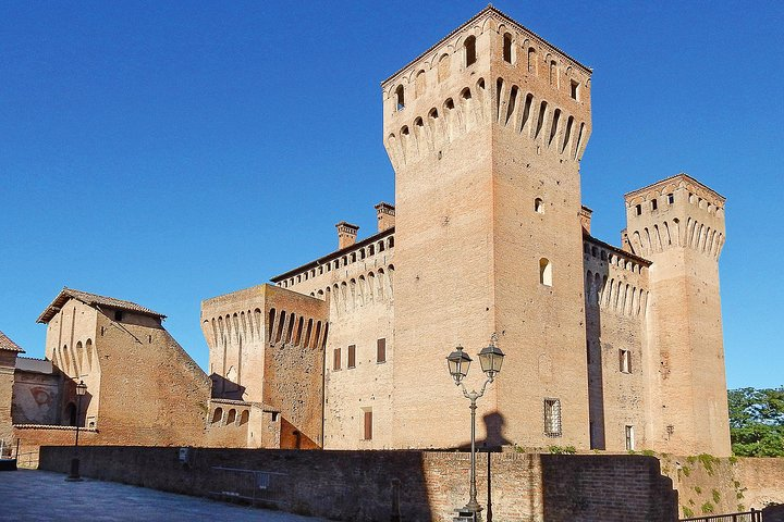 Tour To Vignola And Castelvetro With Lunch At The Farmhouse And Visit To The Acetaia - Photo 1 of 15