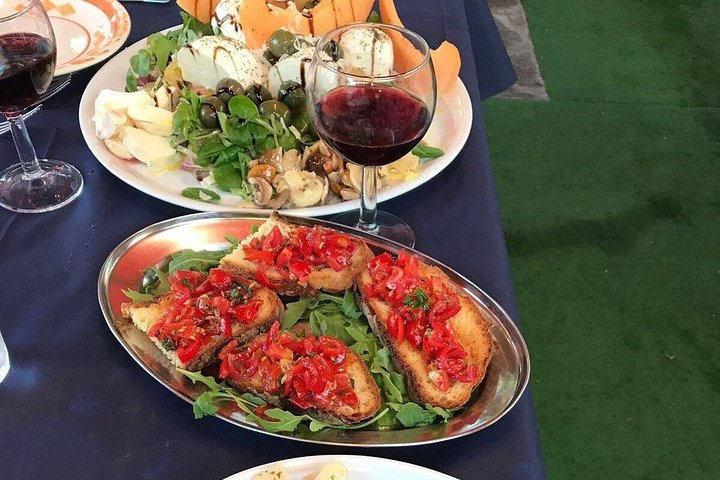 Traditional Neapolitan Dinner in Pompei - Villa Franca - Family Restourant - Photo 1 of 17