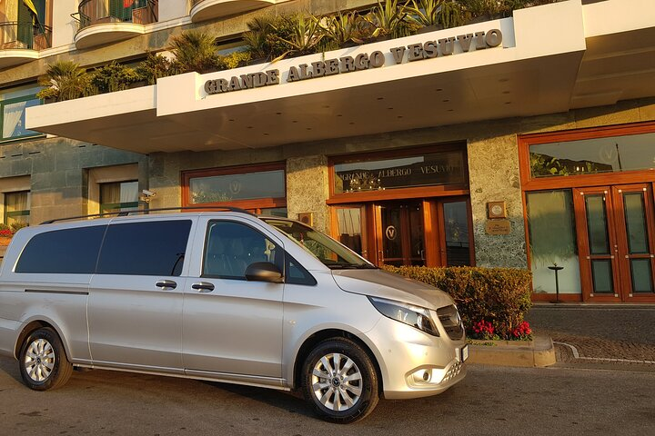 our vehicle Mercedes for your comfortable transfer