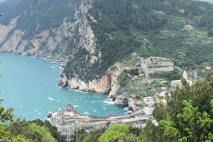 Trekking an Island of Palmaria  - Photo 1 of 4