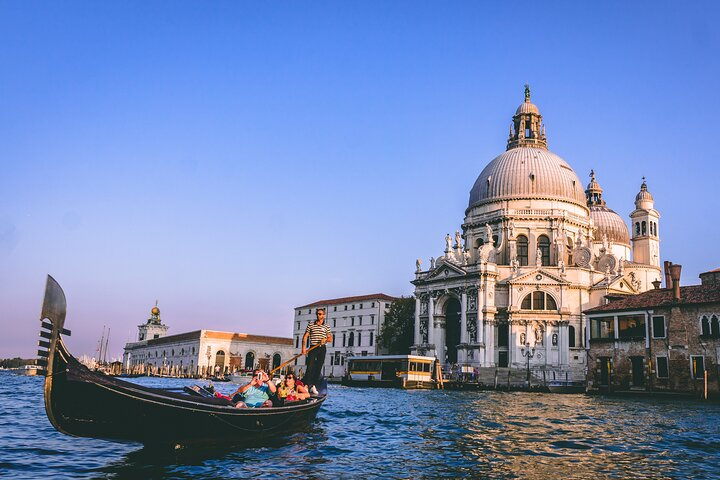 Venice Private Transfers to/from any location by boat - Photo 1 of 7