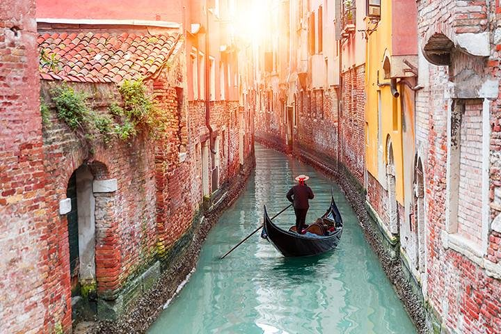 Venice: Traditions, Myths and Lifestyle Tour - Photo 1 of 5