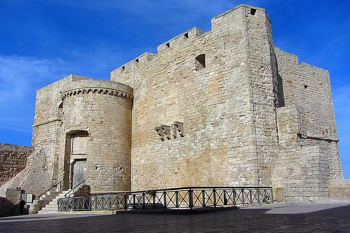 Carlo V castle