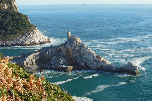 Walking towards Portovenere and the secrets of the ancient olives roman mill - Photo 1 of 5