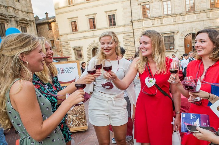 Winery Tasting Tour in Montepulciano: only for Wine Lovers:  - Photo 1 of 3