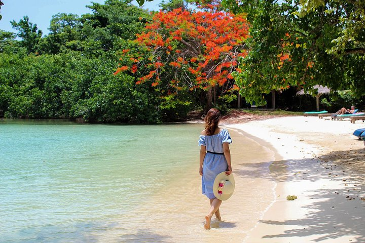 Hidden Private Lagoon