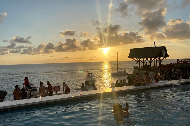 No edit needed to portrait the beautiful sunset at Ricks Cafe Negril