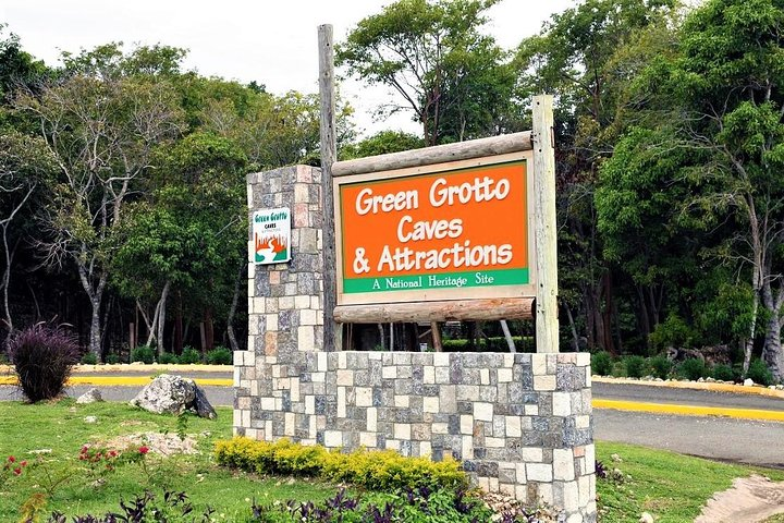 Green Grotto Caves & Attractions