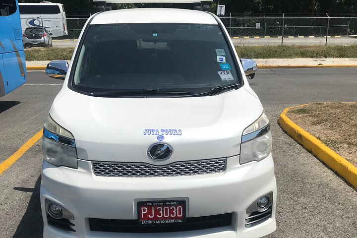 Montego Bay Airport Taxi to Grand Palladium & Spa - Photo 1 of 25