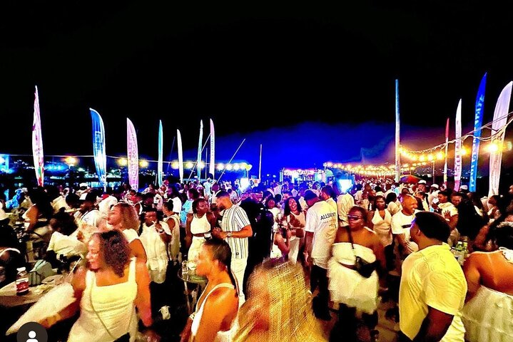 Nightlife in Montego Bay| Lounge 27/27, Club Elevate, Pier 1 - Photo 1 of 3