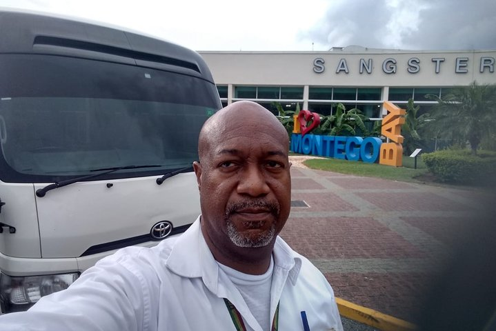 Private Transfer from Negril to Sangster Airport (MBJ) - Photo 1 of 6