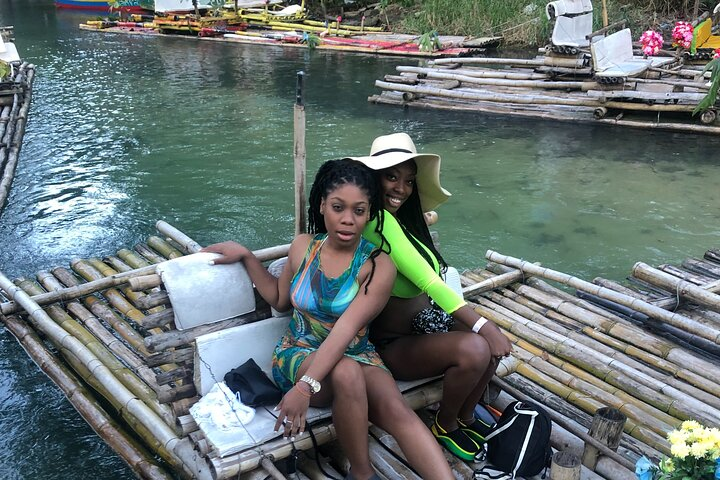 Rafting on the white river in ocho Rios 