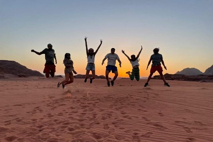 4 hour desert jeep tour with overnight in beduin camp including dinner&breakfast - Photo 1 of 25