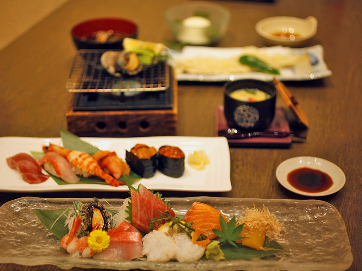 Chef's selection sushi courses【Tsukiji Sushi Sen Asakusa Kaminarimon branch】 - Photo 1 of 10