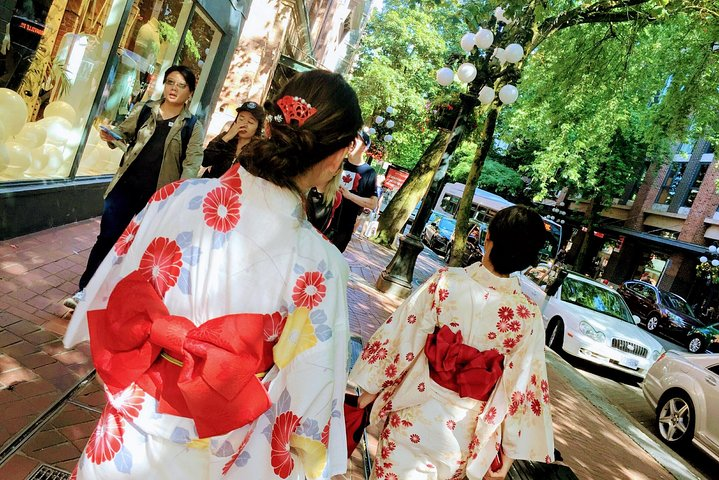 Exclusive private Yukata dressing workshop - Photo 1 of 8