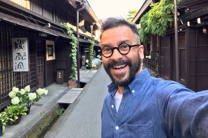 Experience Takayama Old Town 30 minutes walk - Photo 1 of 9