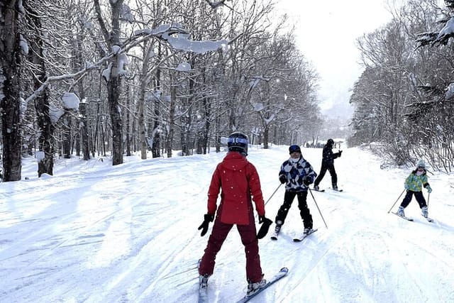 First time skiing experience empty-handed - Photo 1 of 3