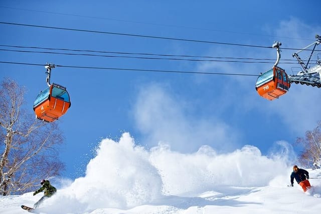 For intermediate users! Empty-handed ski lesson with instructor - Photo 1 of 6