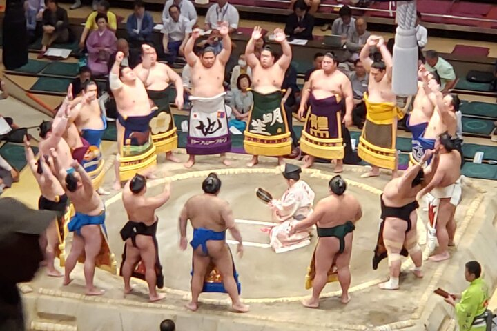 Grand Sumo Tournament Tokyo - Osaka - Nagoya - Photo 1 of 17