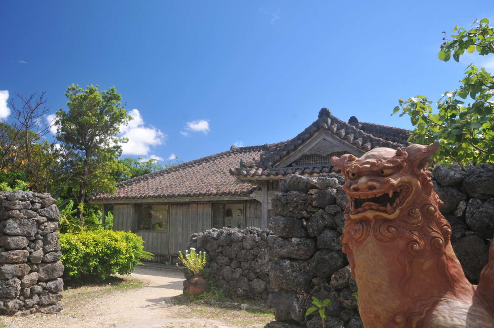 Ishigaki Yaima Village Admission ticket | Online Purchase | Instant Confirmation - Photo 1 of 5