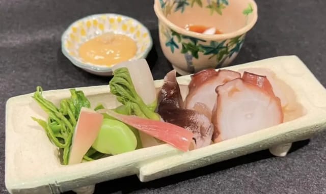 Japan Osaka | Kaiseki Dish Shunsenwaraku Sanai | Michelin recommended - Photo 1 of 2