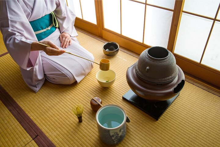 Experience Matcha & Kimono together!