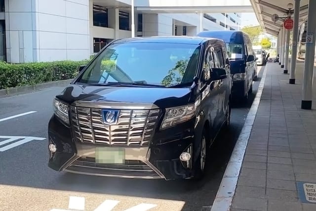 new-chitose-airport-cts-to-hokkaido-city-transfer-airport-transfer-car-four-seater-vehicle_1