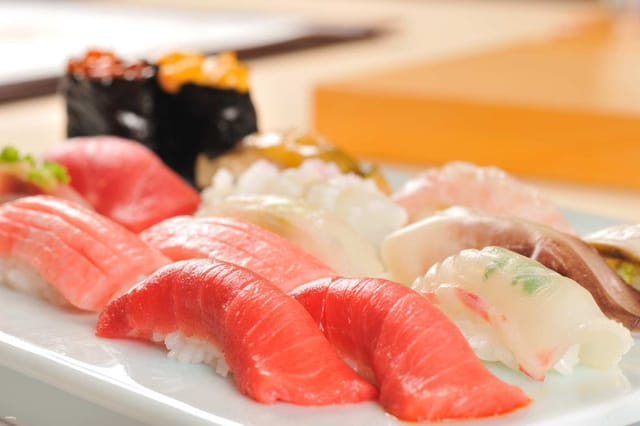 okinawa-japan-japanese-cuisine-yume-sushi-online-reservation_1