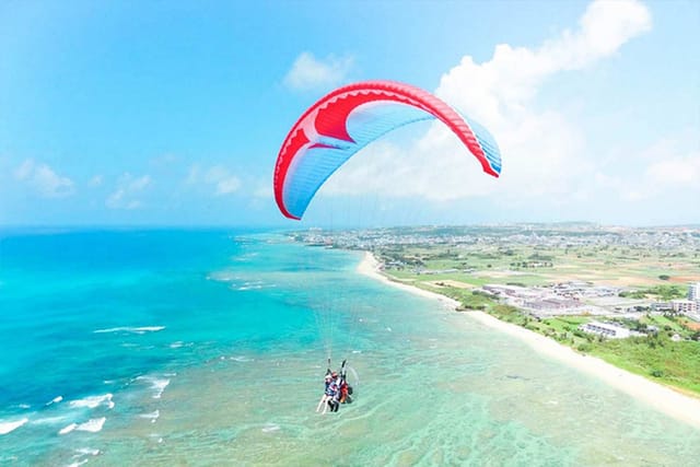 powered-paragliding-experience-in-okinawa-japan_1