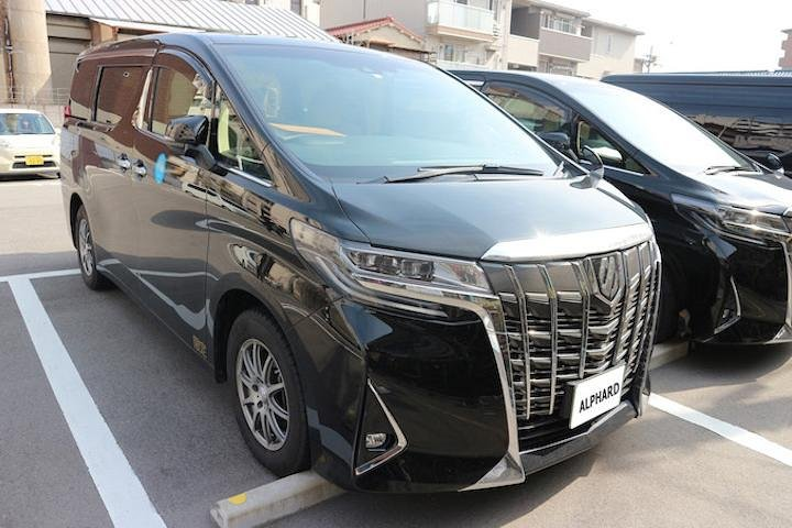 Alphard Exterior