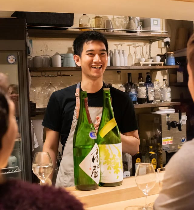 Mencicipi Sake bersama Sommelier di Shinjuku, Tokyo - Photo 1 of 10