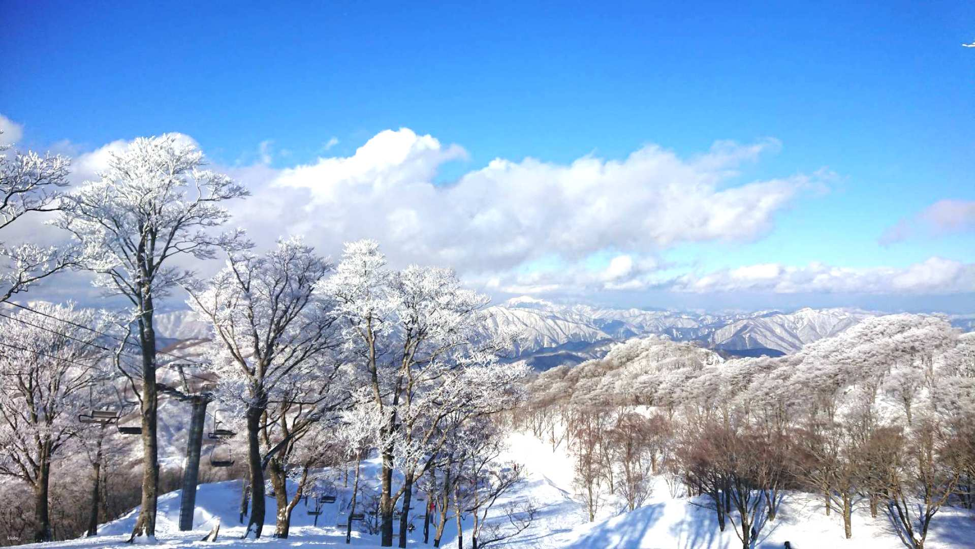 [Seasonal Limited] Kansai One-Day Ski Trip to Ibuki: Gran Snow Okuibuki & Mitsui Outlet Park Shiga Ryuo (Departing From Osaka) | Japan - Photo 1 of 7