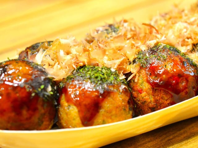 [Shinjuku] Takoyaki making experience (Tokyo) - Photo 1 of 8