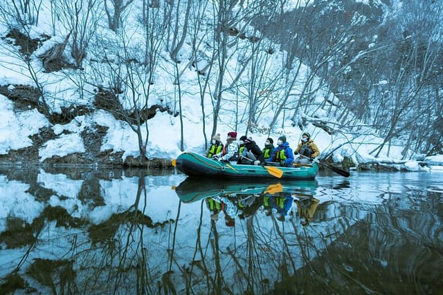 Snow viewing rafting in Jozankei - Photo 1 of 5