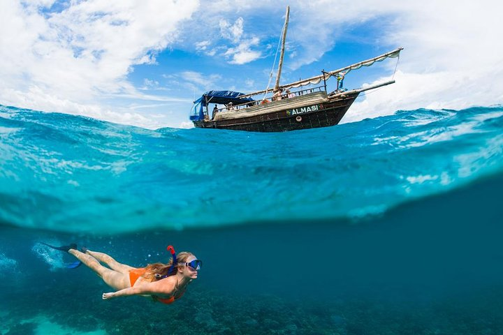 Snorkelling in Kisite Marine Park