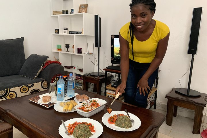 Traditional Kenyan Kikuyu Tribal Cooking Class in Nairobi with a Local