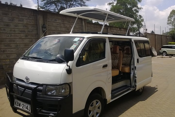 Safari Vehicle (Tour Van) - Photo 1 of 3