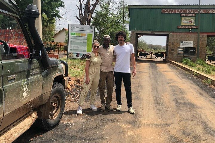 Tsavo East 1 Day Safari, Beach To Beach In 4wd Jeep - Photo 1 of 13