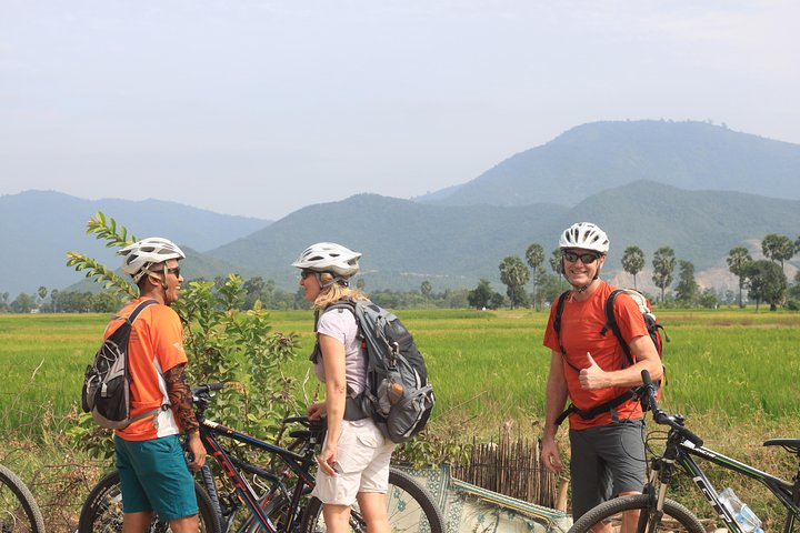 Cycle through Khmer Villages 