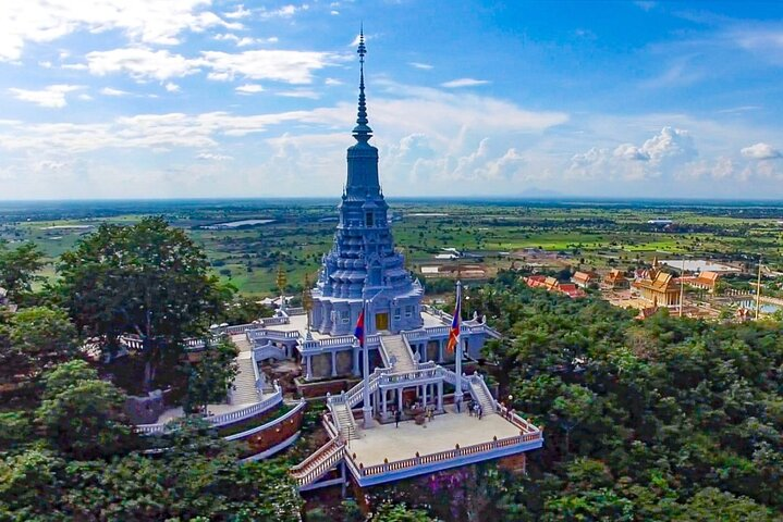 Phnom Oudong & Koh Chen Village Haft-Day Tour with Lunch  - Photo 1 of 9