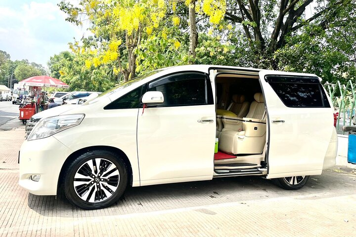 Private Transfer from Phnom Penh to Siem Reap by VIP Alphard 2010 - Photo 1 of 9